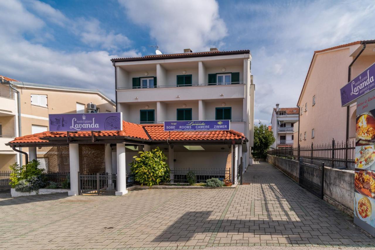 Apartments & Rooms Lavanda Малинска Екстериор снимка