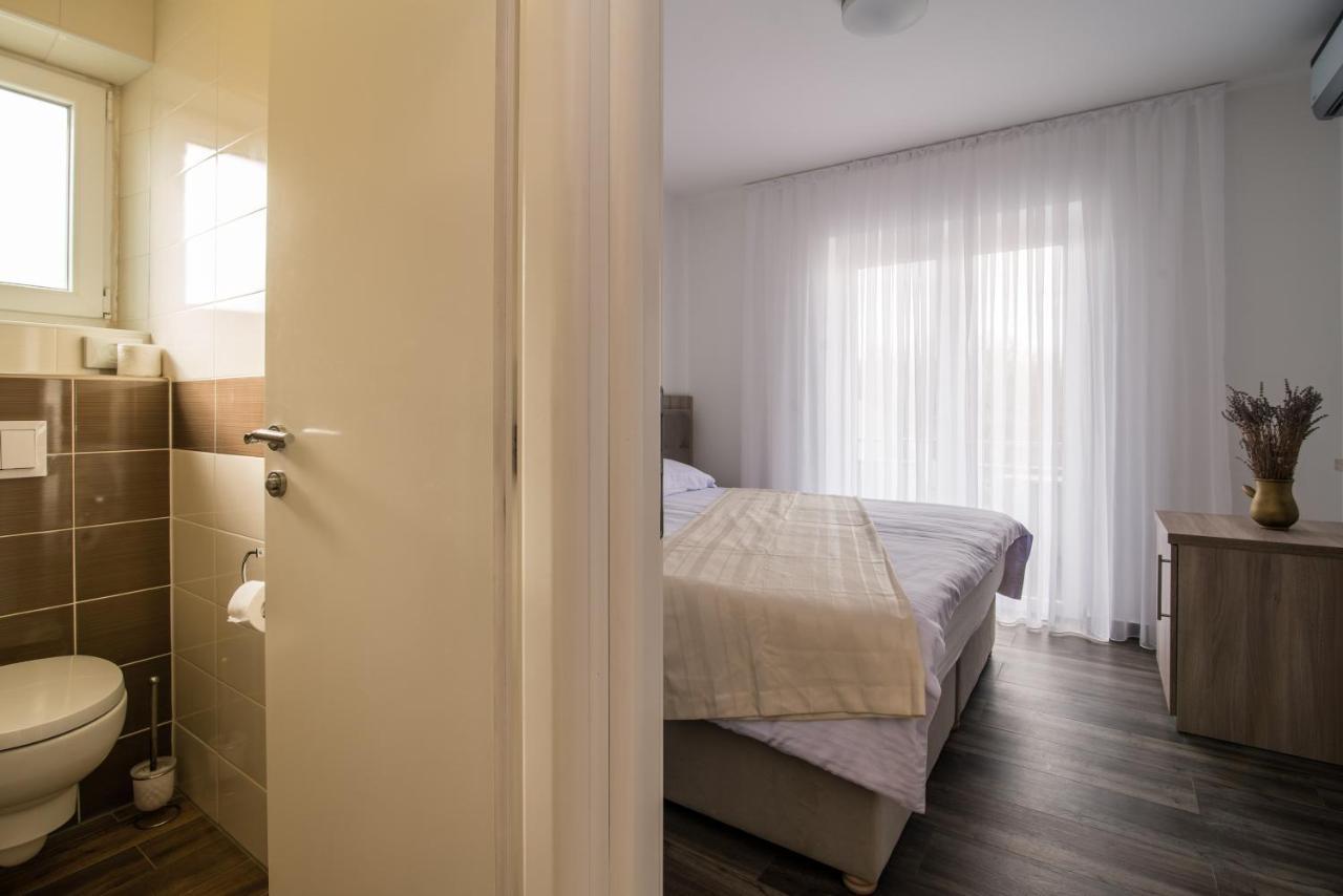 Apartments & Rooms Lavanda Малинска Екстериор снимка