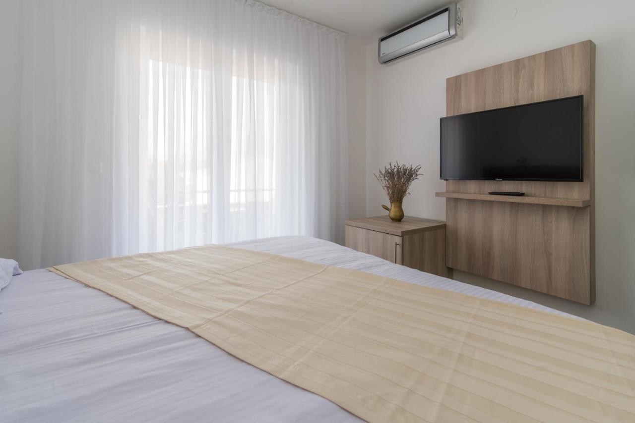 Apartments & Rooms Lavanda Малинска Екстериор снимка
