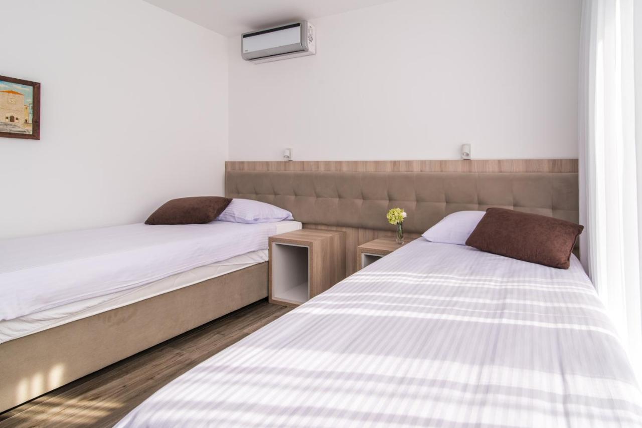 Apartments & Rooms Lavanda Малинска Екстериор снимка
